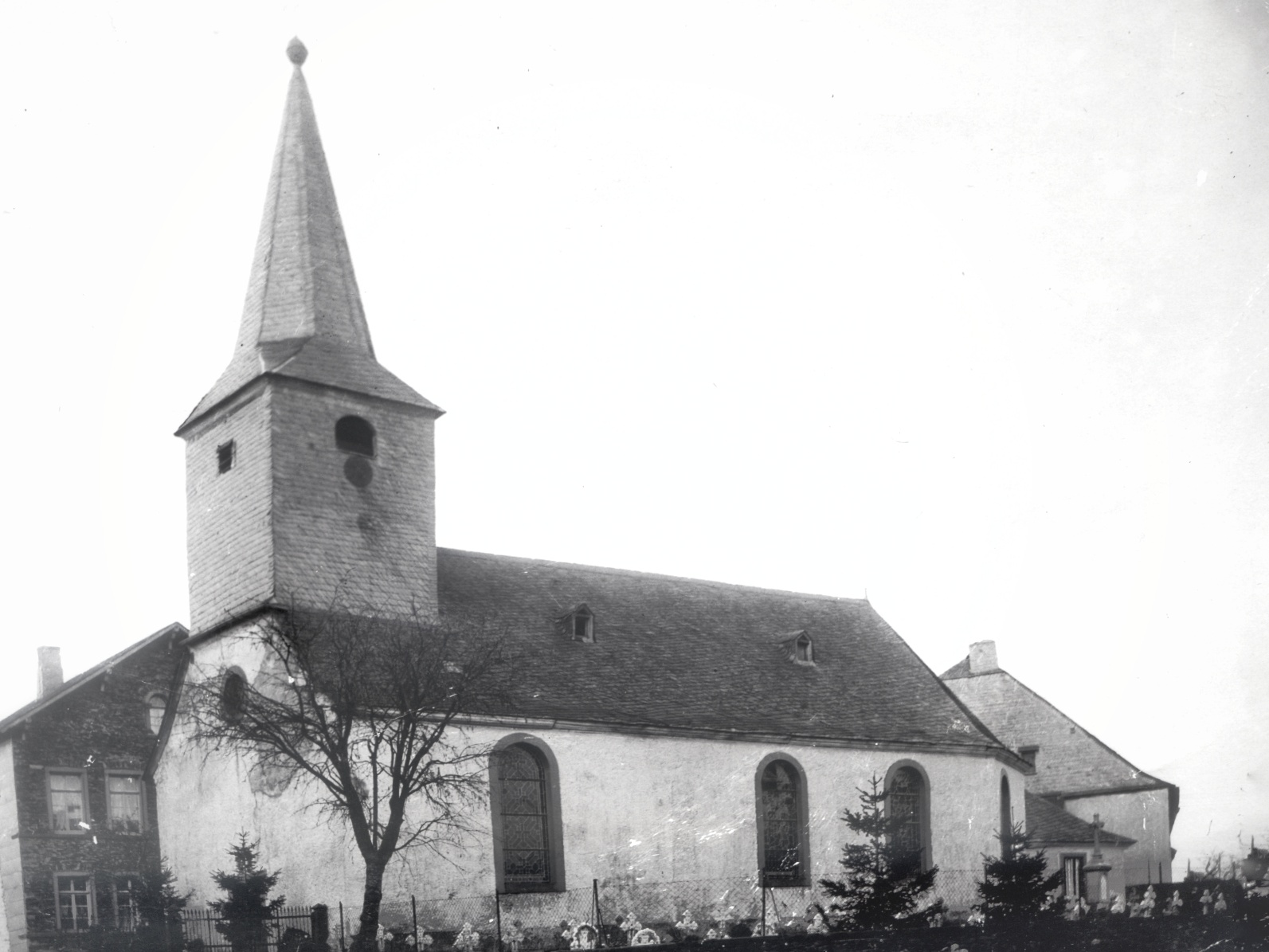 Morbach-Haag-Kirche vor Brandkatastrophe aus 1951